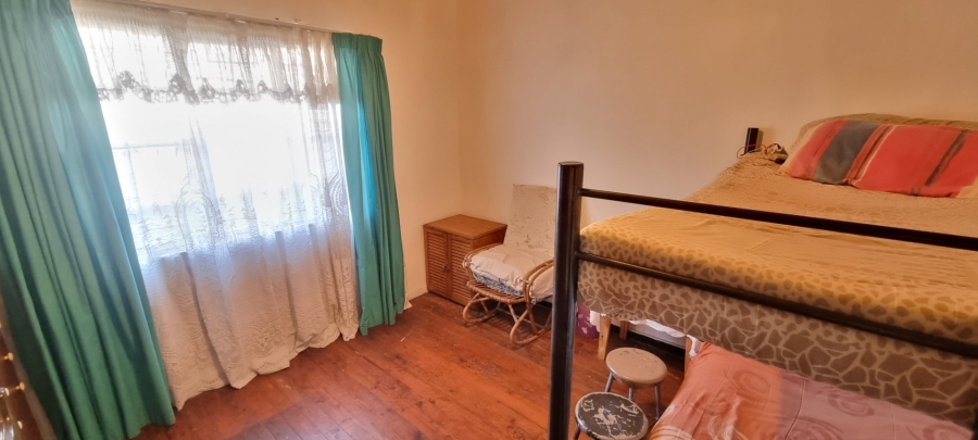 4 Bedroom Property for Sale in Silvertown Western Cape